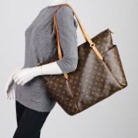 Louis Vuitton, Bags, Rare Side Pockets Zipper Tote Louis Vuitton Gm  Totally